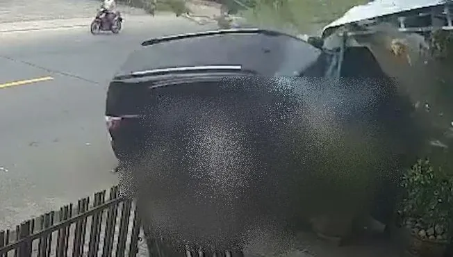休旅車「掀翻護欄」撞噴路人！醉男失控偏移釀禍　老夫妻拋飛悲釀1死1傷