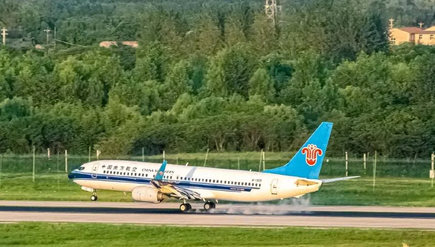 傳大陸入境隔離擬放寬「2+5」　旅遊航空股走強