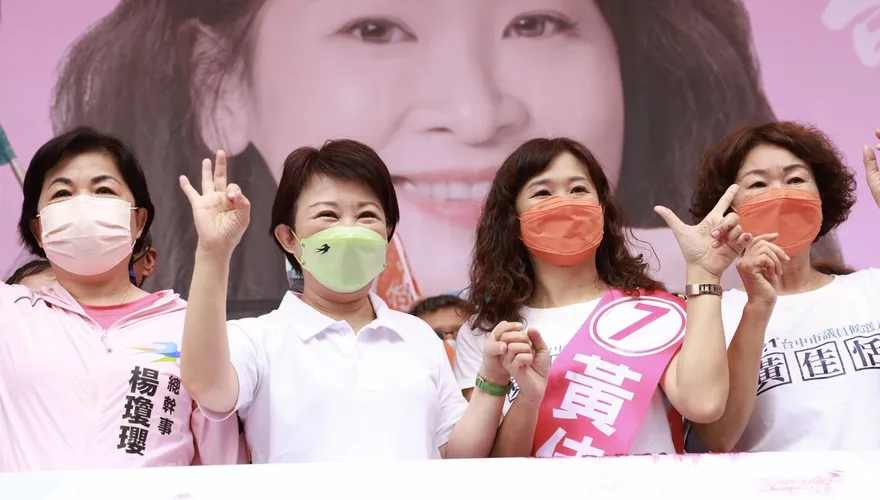 韓國瑜、盧秀燕今同場不同台！　盧秀燕回應了