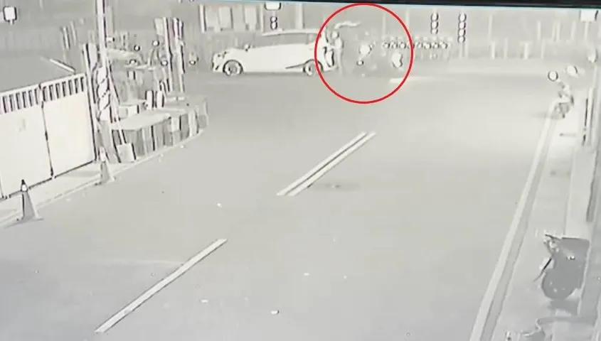 財不露白！亮槍打劫女子…警旅館外守株待兔逮人