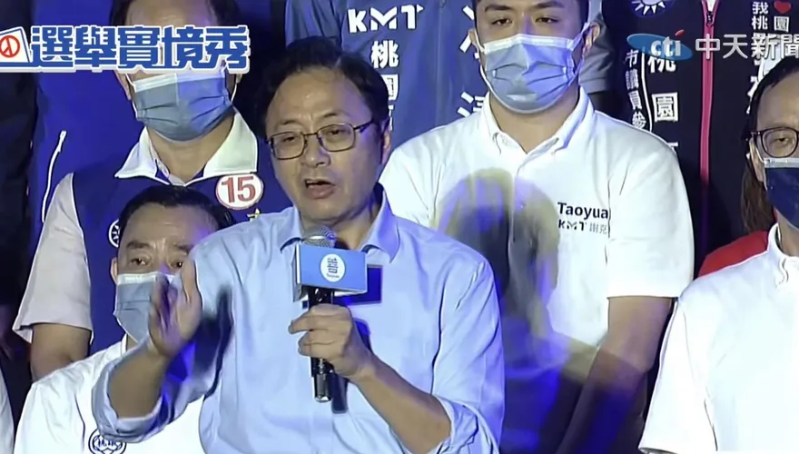 張善政桃園造勢上萬人湧入！狠嗆對手鄭運鵬：不關心民意的人能當市長嗎？
