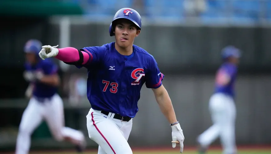 陳聖平高階1A敲致勝轟　鄭宗哲單場3安手感燙