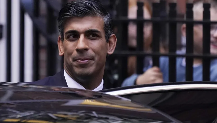 這個印度人當上了英國首相　背後很不簡單