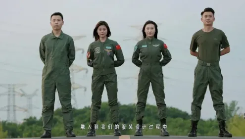 再也不怕「Ｇ力昏迷」！陸解放軍飛行員新一代防護服揭密