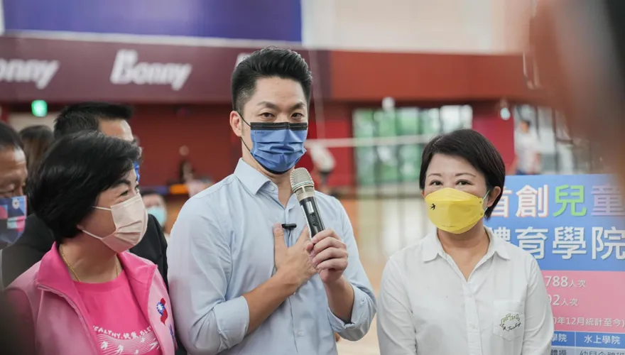 這樣有「抗中保台DNA」？高端二期試驗委託中資做的　蔣辦批陳時中：假抗中真賣台