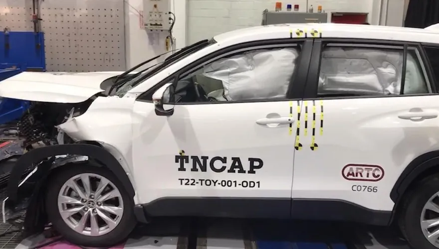 影/「台灣TNCAP實驗室」今首測車輛撞擊！TOYOTA國產車實際演練