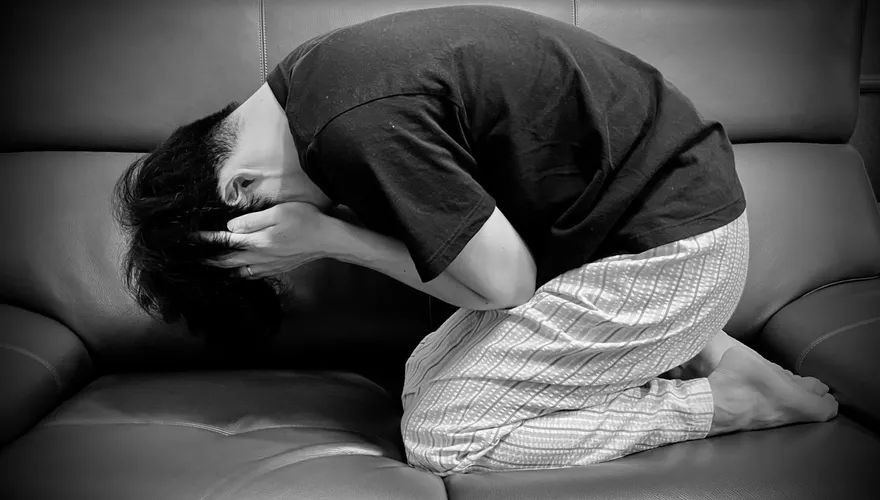 年輕男子性格突變嚇壞親友　強行就醫原來是躁鬱症影響
