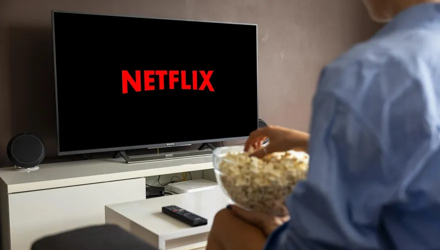 不能再當寄生蟲！Netflix宣佈2023年起對共享帳號收取額外費用