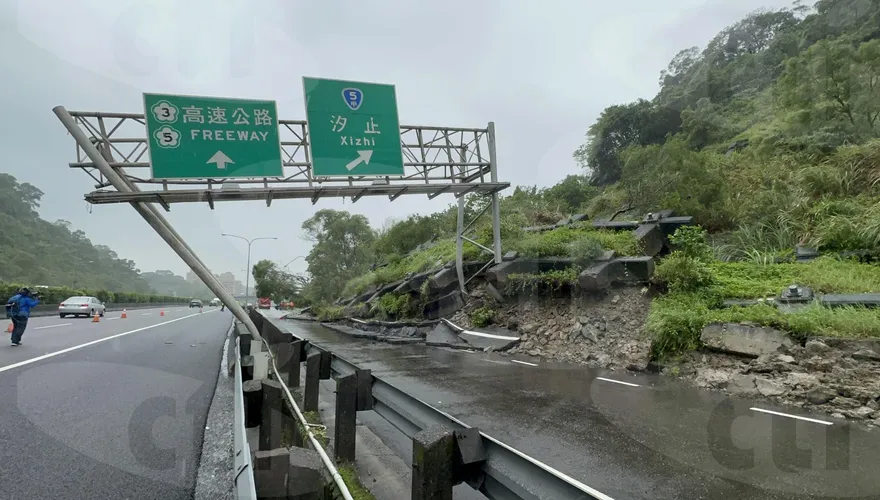 上班上學難！受國道走山影響　各路段果然塞爆了