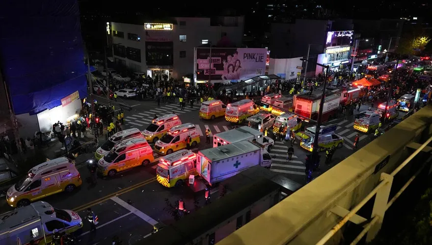 梨泰院人群踩踏釀「百人死亡」！ 醫：遇大量人流「1招」自保