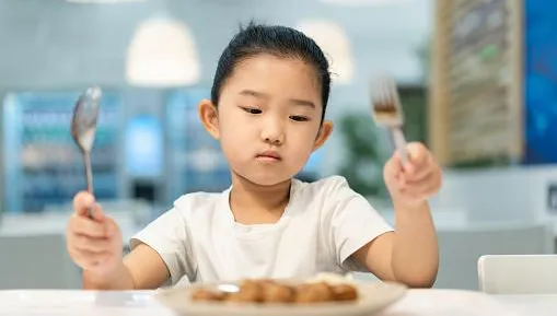 孩子食慾不振擔心營養不良？營養師授「營養早餐組合」補充蛋白質