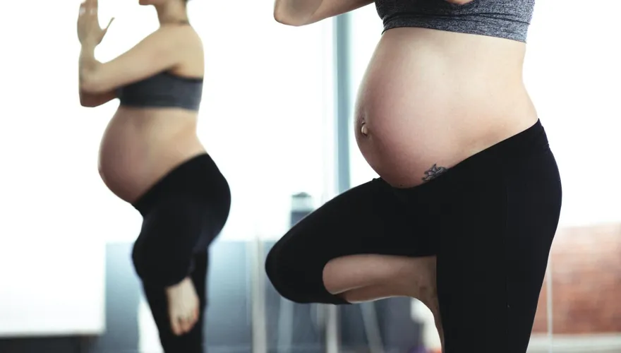 孕婦到底可不可以運動？研究：可多參與有氧及肌力訓練
