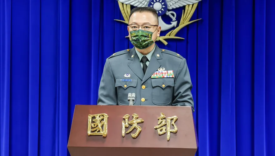 影/大陸9時36分發射衛星「通過台灣北部外海上空」　火箭殘骸落警示區