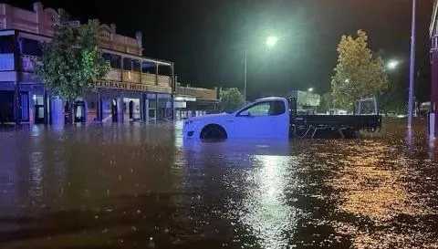 【影】澳洲東南部降暴雨　24小時狂倒1個月雨量釀洪災