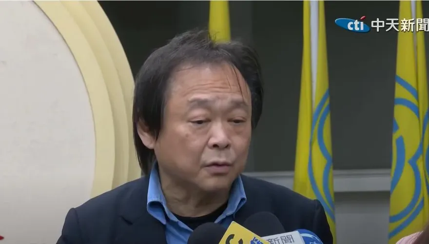 王世堅大讚黃珊珊「正直清廉」　被罵背叛也看開：不戀棧