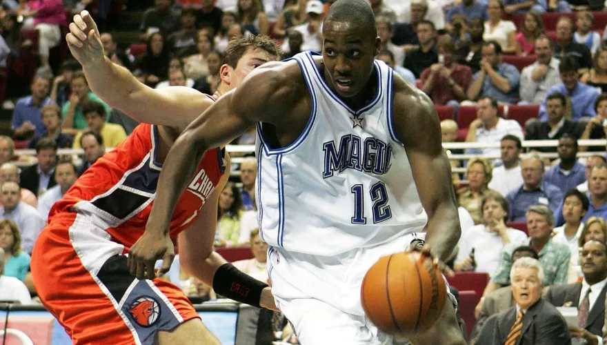 阿中哥誤會大了～人家魔獸早在2004年加盟NBA就穿「12」號