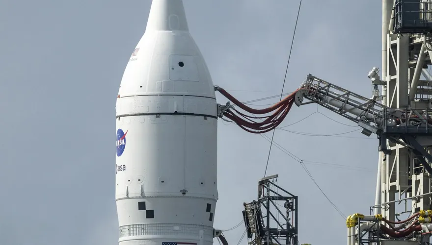 【影】NASA重返月球新計劃　阿提米絲太空船順利升空