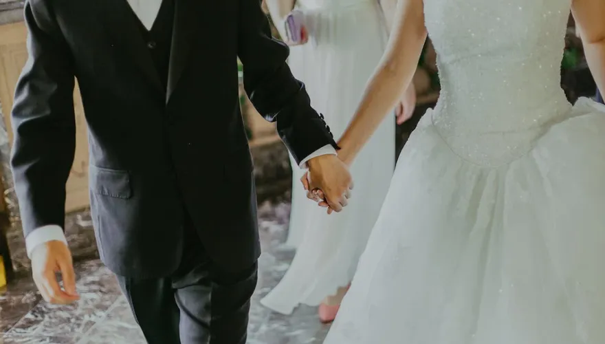 不熟友人「婚禮包6000」新娘驚呆！過來人曝1關鍵：基於禮貌