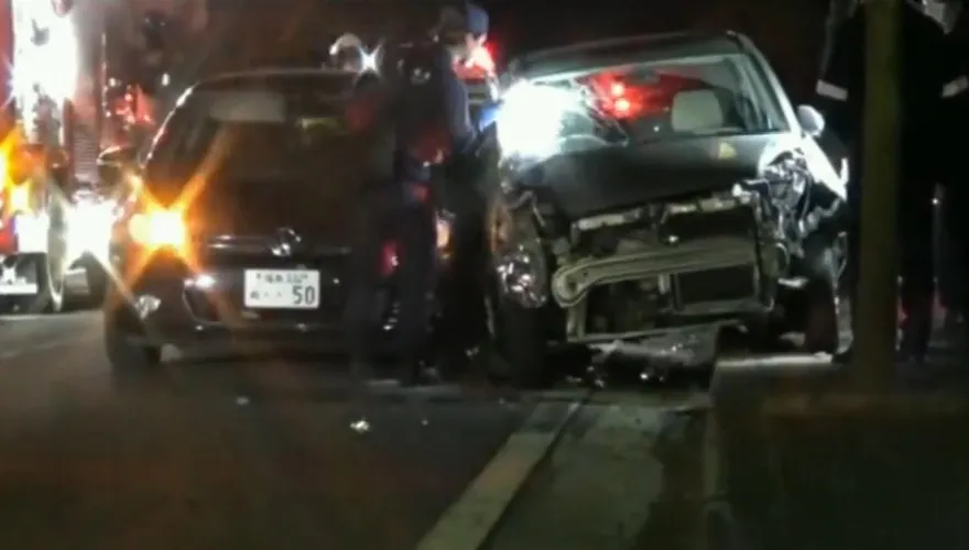 驚！高齡97歲還開車　衝人行道撞飛1女亡