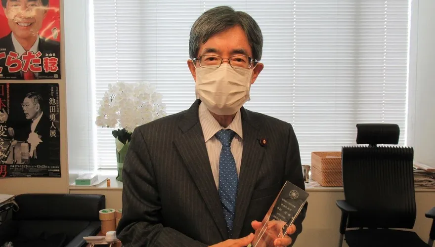 日總務大臣因政治資金醜聞下台　岸田內閣1個月內走3人