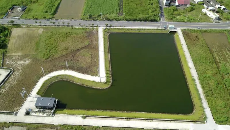 耶誕節將至！臺南將軍廣山滯洪池藏彩蛋　耶誕靴造型超應景