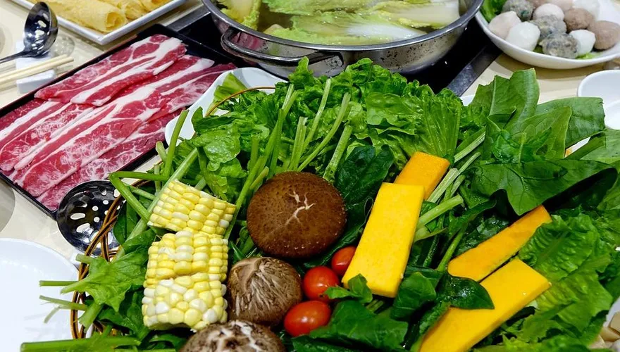 驚！火鍋必備蔬菜「超毒」　最後煮完千萬別喝湯！