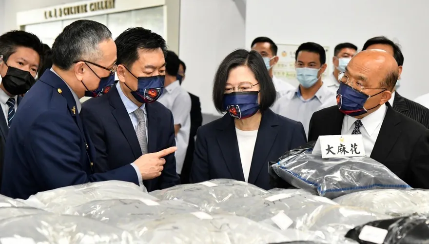 內閣改組聲浪再起！綠營名單曝光　網驚呼：傳說居然應驗了