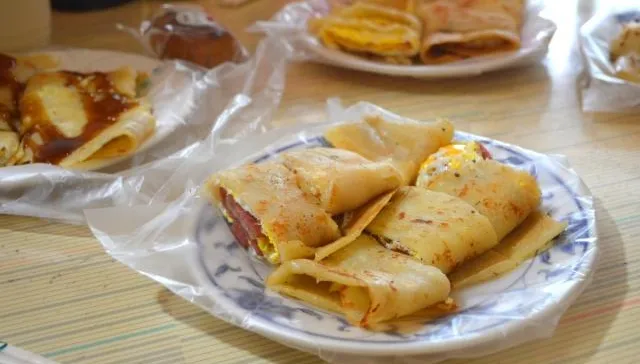 中式早餐熱量排行大公開！熱量冠軍竟不是「燒餅油條」消耗熱量得騎單車154分鐘