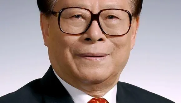 舉國進入哀悼期！陸發布江澤民遺照、政府機關降半旗、官媒網頁全改黑白
