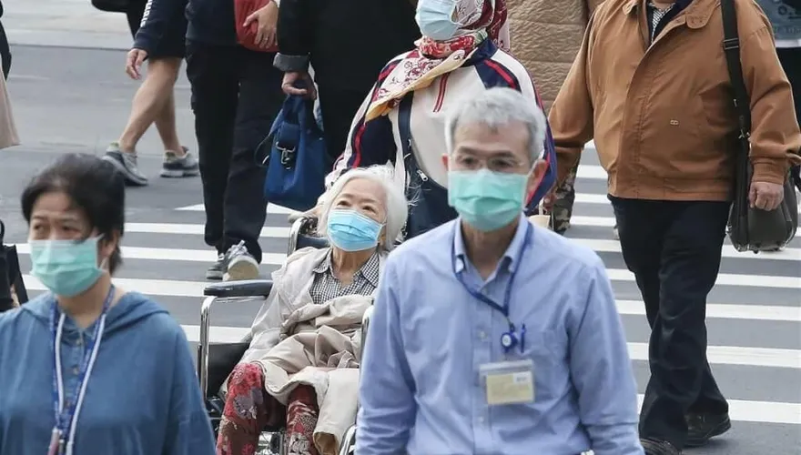 快訊/中部空氣擴散條件不佳口罩戴好　鄭明典畫紅圈：怎那麼集中？
