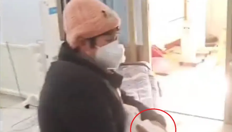 陸糊塗爸分心使男嬰嗆水窒息　爭議影片流傳醫院急澄清