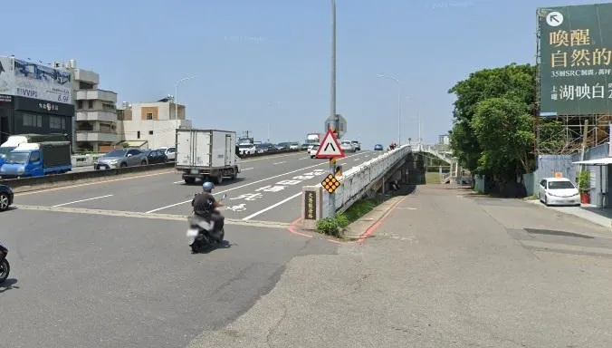 快訊/台南觀海橋現無名屍！泡水「全身腫脹」過世2天↑　警確認身分ing