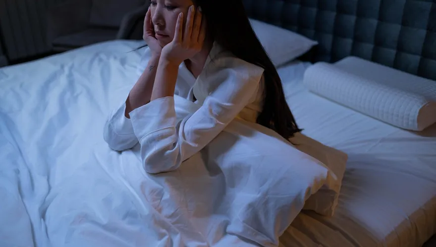更年期、備孕婦女無故失眠！中醫：安神藥方搭配針灸調理、不怕成癮！