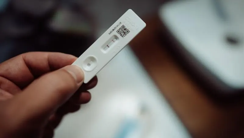 沒健保外國人在台確診將自付隔離治療費！指揮中心：2023年起實施