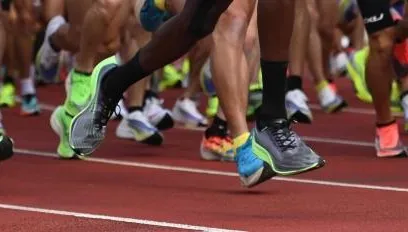 男跑馬拉松踩空仆街　腳痛3週未癒才知是蹠跗關節韌帶拉傷