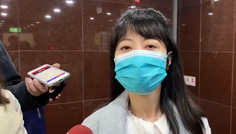 預告恩師陳明通「很快下台」？　遭綠粉怒轟閉嘴！　高嘉瑜「一句話」反擊