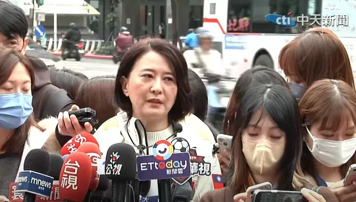 恐嚇開槍電話是自導自演？王鴻薇回擊了