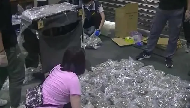 【影】新北警查獲跨境販毒！2.4億毒品藏貨櫃…他簽收下場GG了