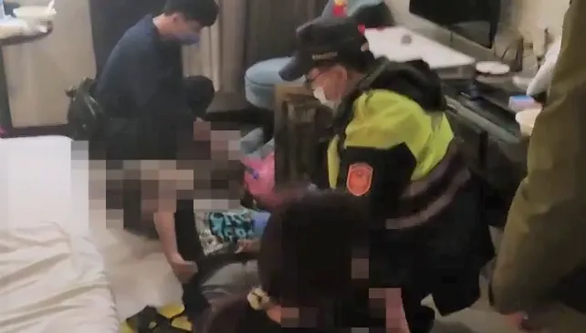 【影】我的家人被綁架勒贖300萬！警一查發現竟是詐團黑吃黑　攻堅攔車逮6嫌送辦
