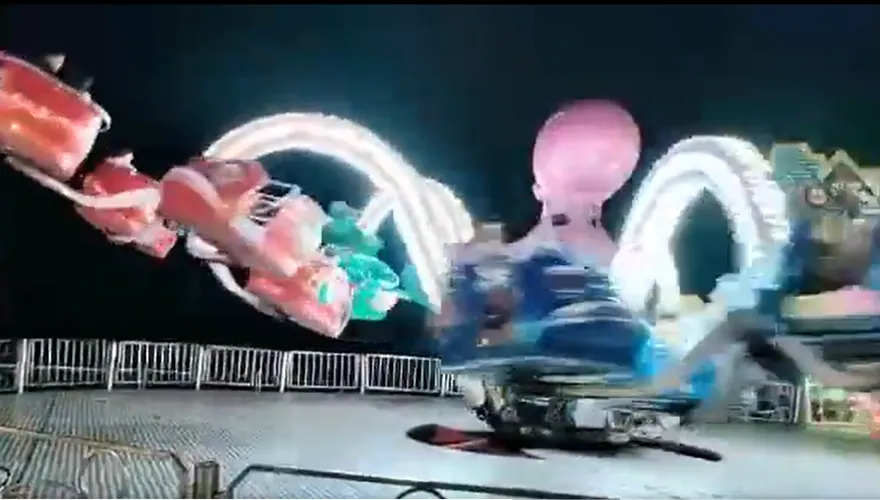 【影】絕命終結站真實版！遊樂園旋轉章魚空中甩飛乘客　傳3人受傷