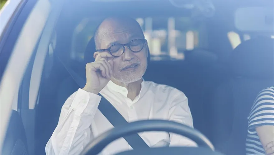 眼屎多常流眼油恐是「腎虧」？ 中醫：並不正確！這2體質這樣做助改善