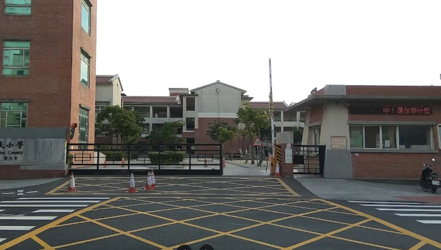 快訊/營養午餐釀禍？新竹縣松林國小疑爆食物中毒　41人學童嘔吐就診