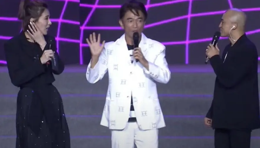 【影】「藝起發光」邀基督徒見證！吳宗憲受洗「遭牧師壓進浴缸」　急喊：可放我出來嗎