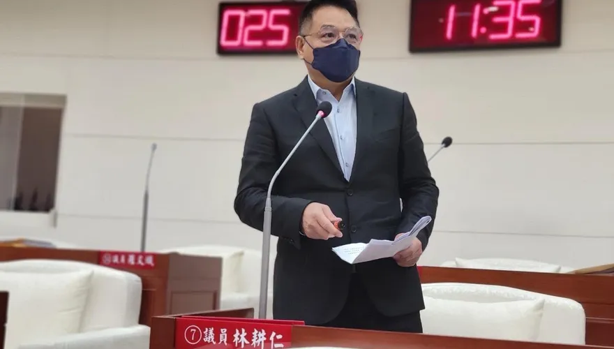 陽交大認定抄襲撤學位！林耕仁向社會道歉：坦然接受