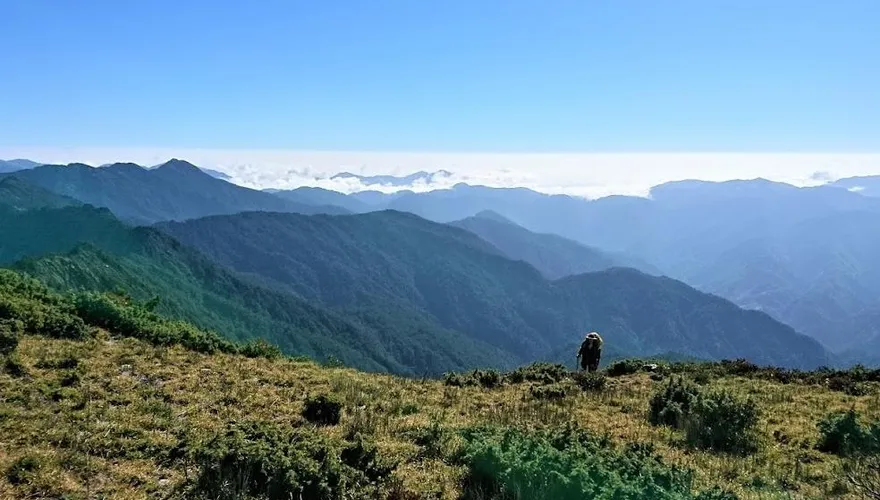 卓社大山連2起山難！64歲男慘遭落石擊中墜谷　搜救隊今吊掛遺體下山