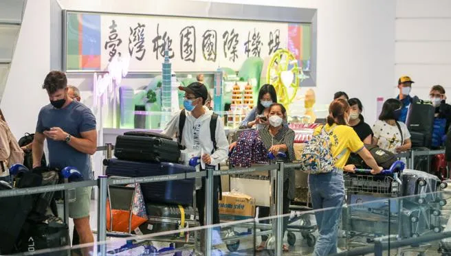 2023年元旦起 外籍人士確診在國內接受隔離治療 無健保須自費