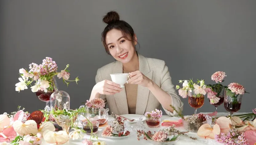 影/被小S封為「最美素顏」！43歲蔡依珊零修圖狀態網全驚呆