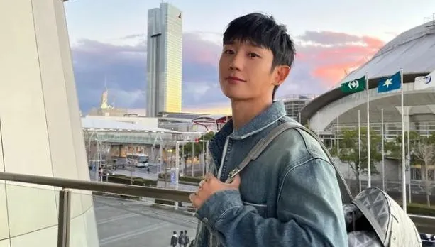 帥炸了！丁海寅全套LV帥氣現身桃園機場　晚上將出席101活動