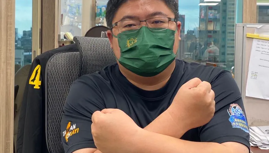 林智堅論文門讓綠營兵敗如山倒？　蔡易餘嘆：硬撞台大讓年輕人看不起民進黨