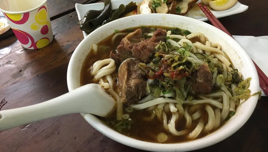 初一走春廟會美食吃到飽！營養師建議：小心熱量層層往上疊